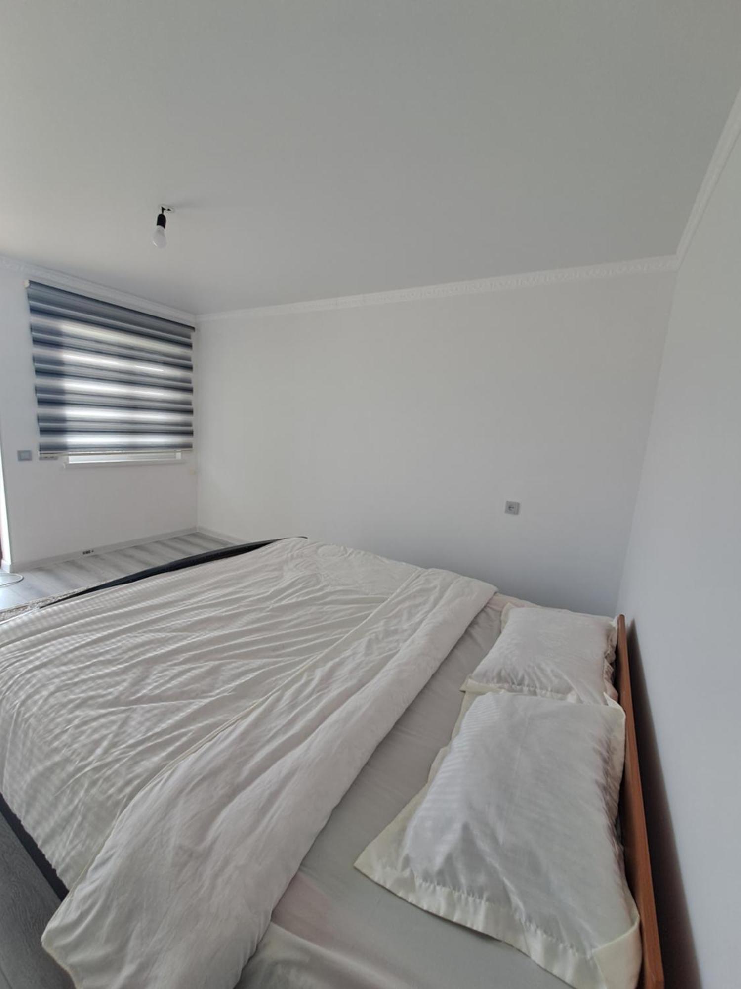 "Ailun" Guest House Tong Exterior photo